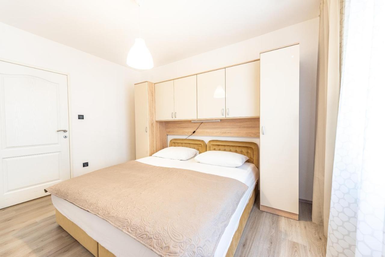 Apartments Lili Паг Экстерьер фото