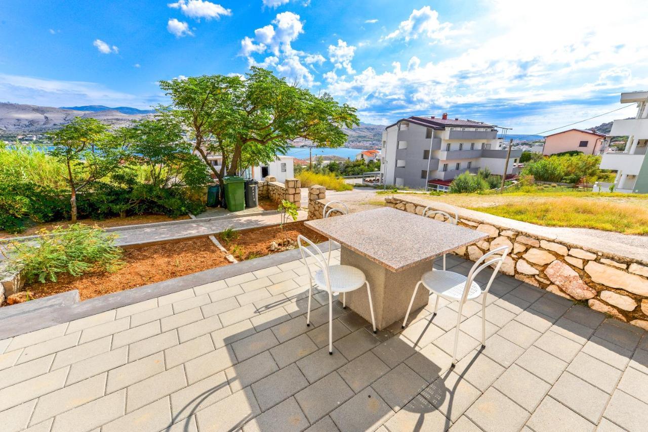 Apartments Lili Паг Экстерьер фото